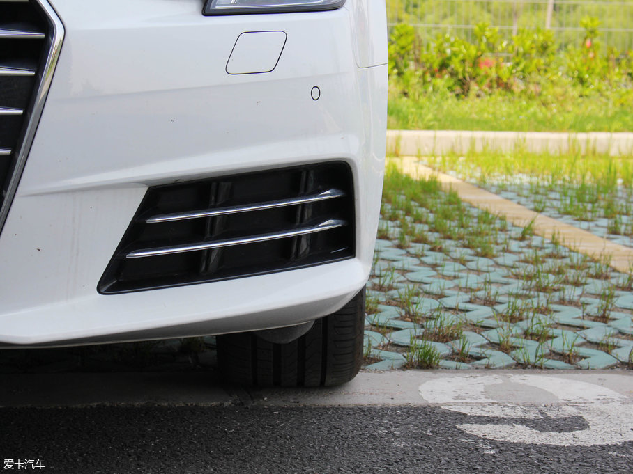 2017WA4L 45 TFSI quattro L