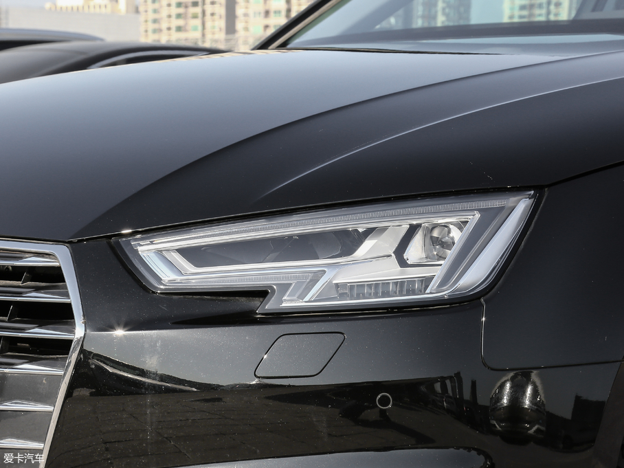 2017WA4L Plus 40 TFSI r