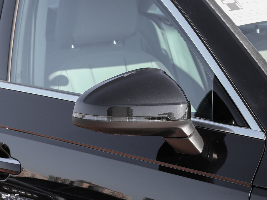 2017?yun)WA4L Plus 40 TFSI r(sh)