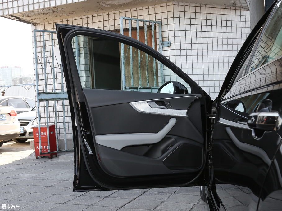 2017WA4L Plus 40 TFSI r