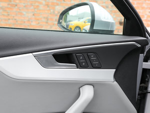 2017款45 TFSI quattro 运动型 空间座椅