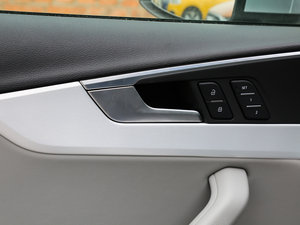 2017款45 TFSI quattro 运动型 空间座椅