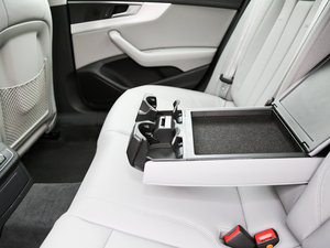 2017款45 TFSI quattro 运动型 空间座椅