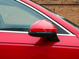 201745 TFSI quattro \ ^