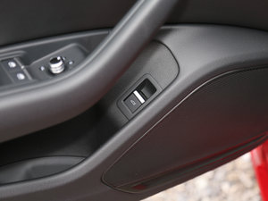 2017款45 TFSI quattro 运动型 空间座椅