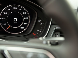 201745 TFSI quattro \ п؅^