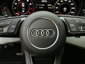 201745 TFSI quattro \ п؅^