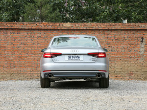 201745 TFSI quattro \ ^