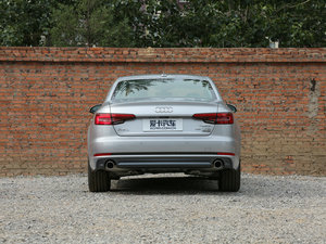 201745 TFSI quattro \ ^