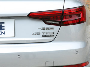 201745 TFSI quattro \ ^