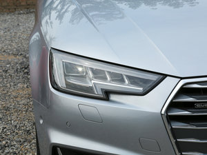 201745 TFSI quattro \ ^