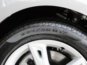 201740 TFSI r ݆̥ߴ