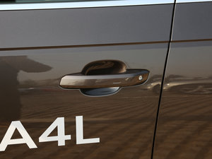 201740 TFSI r(sh) {T