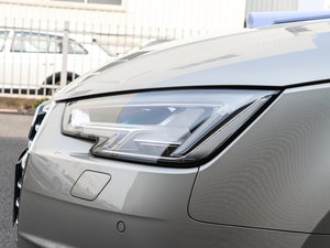 201745 TFSI quattro L ^