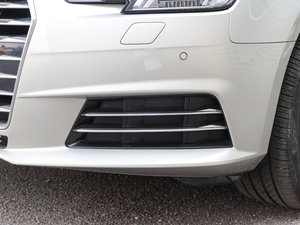 201745 TFSI quattro L ^