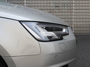 201745 TFSI quattro L ^