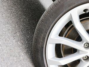 201745 TFSI quattro L ^