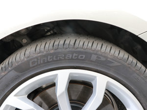 201745 TFSI quattro L ^