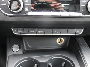 201745 TFSI quattro L п؅^