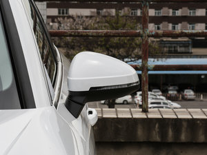 2017Plus 40 TFSI r(sh) ҕR