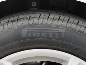 2017Plus 40 TFSI r ݆̥Ʒ