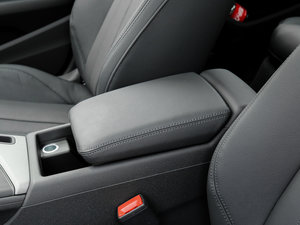 2017Plus 40 TFSI r(sh) 