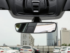 2017Plus 40 TFSI r(sh) ܇(ch)(ni)ҕR