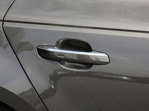 2017Plus 45 TFSI quattro L ^