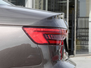 2017Plus 45 TFSI quattro L ^