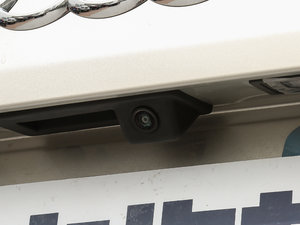 2017Plus 40 TFSI L (ji)^