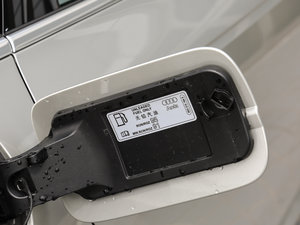 2017Plus 40 TFSI L (ji)^