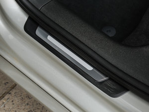 2017Plus 40 TFSI L g