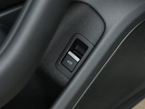 2017Plus 40 TFSI L g