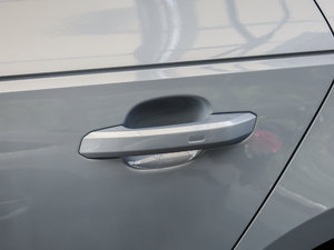 2017Plus 40 TFSI Mȡ ^