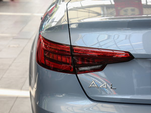 2017Plus 40 TFSI Mȡ ^