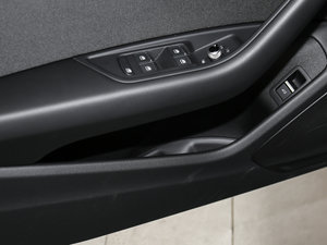 2017Plus 40 TFSI M(jn)ȡ ǰT(mn)(ch)g