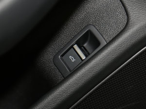 2017Plus 40 TFSI M(jn)ȡ g