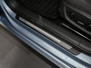 2017Plus 40 TFSI Mȡ g