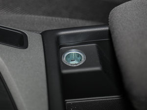 2017Plus 40 TFSI Mȡ g