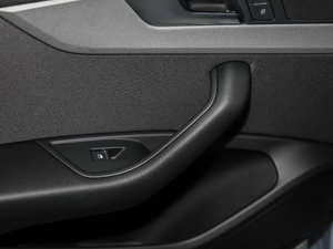 2017Plus 40 TFSI Mȡ g