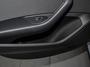 2017Plus 40 TFSI Mȡ g