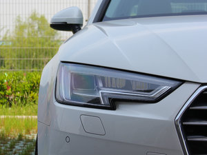 201745 TFSI quattro L ^