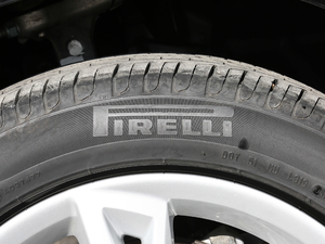 2017Plus 40 TFSI r(sh) ݆̥Ʒ