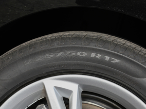 2017Plus 40 TFSI r(sh) ݆̥ߴ