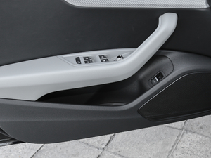 2017Plus 40 TFSI r(sh) ǰT(ch)g