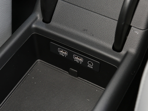 2017Plus 40 TFSI r g