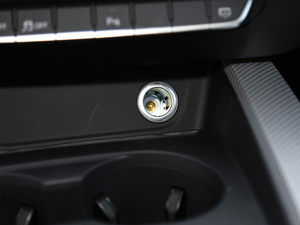 2017Plus 40 TFSI r g