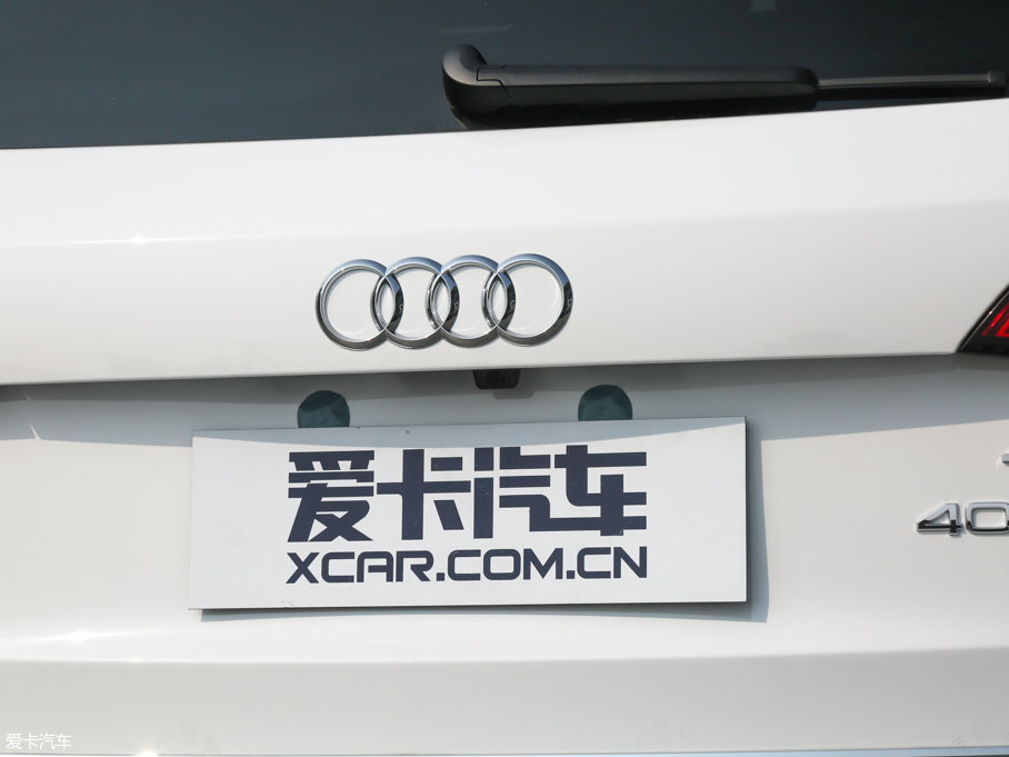 2017?yun)WQ5 40 TFSI m