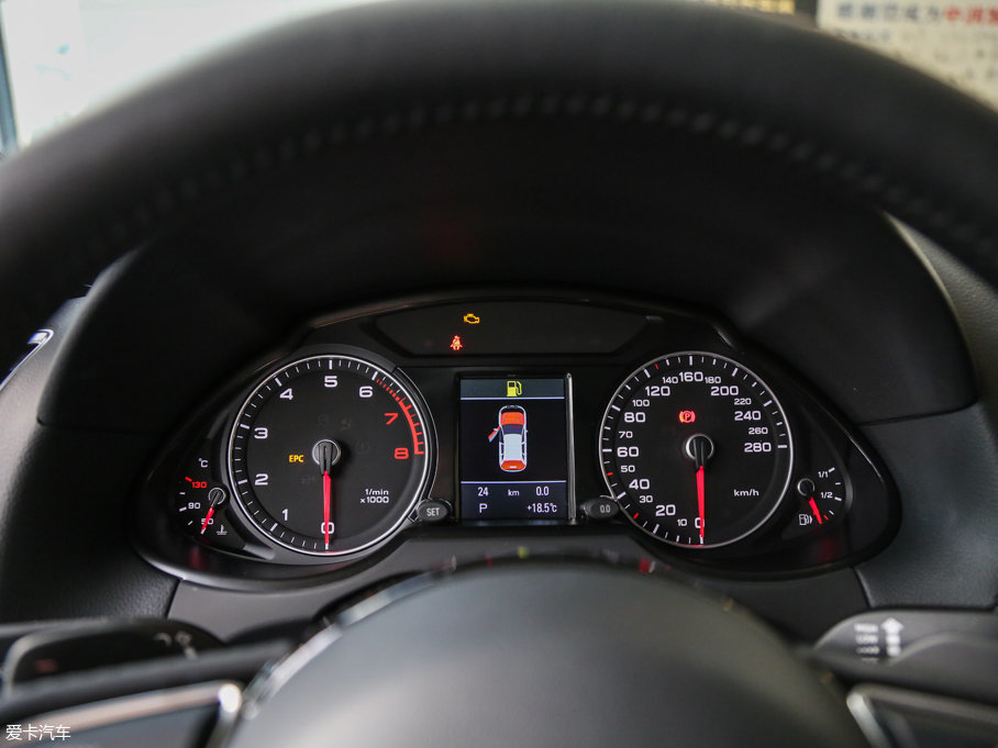 2017WQ5 40 TFSI g(sh)