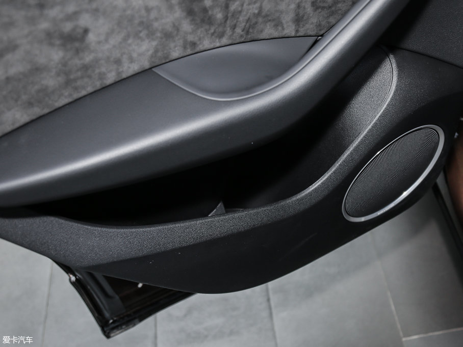 2017?yun)WQ5 40 TFSI (dng)